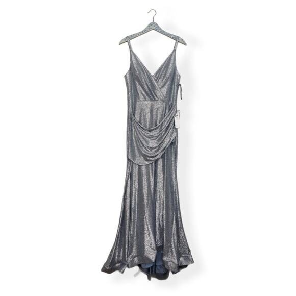 NWT Betsy & Adam Silver Slinky Metallic Slit Gown Size 2